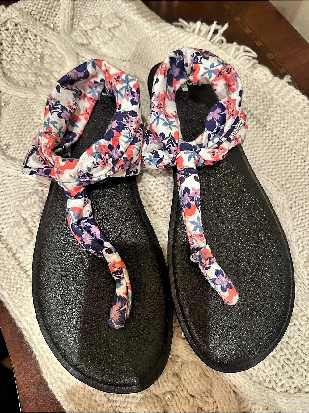 Sanuk Yoga Sling 2 Floral Yoga Sandals US 9 Like New